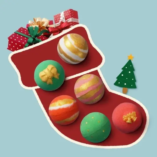 Daisy Encens Santa's Back In Town Kids Surprise Bath Balms Gift Set {5}