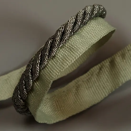 10 yards of Gloria 1/4" Metallic Twisted Lip Cord Trim | 10 yard cut Black/Silver {5}
