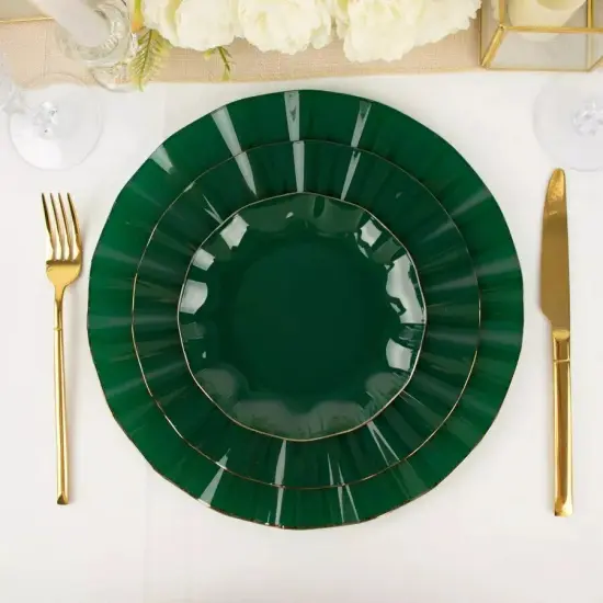 10 HUNTER GREEN 6" Round PLASTIC Salad Dinner PLATES Gold Wavy Rim {1}