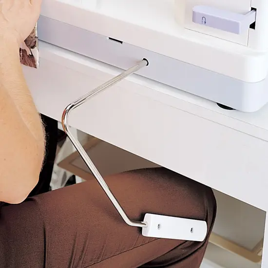 Janome 1600P-QC High Speed Mechanical Sewing & Quilting Machine {2}