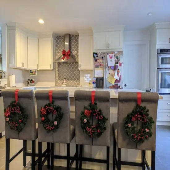 Northlight Deluxe Windsor Pine Artificial Christmas Wreath - 16" - Unlit Green {6}