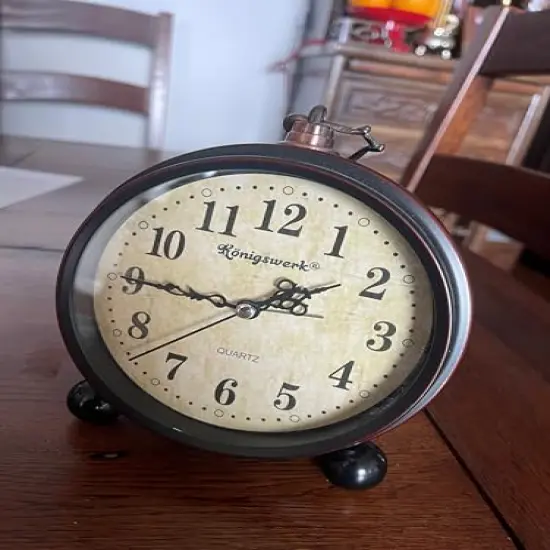 Vintage Analog Alarm Clock, 5.25 inch Small Silent Desk Clock with Night Light, Battery Operated for Table, Bedroom, Bedside, Living Room, Room Decor (Classic) {4}