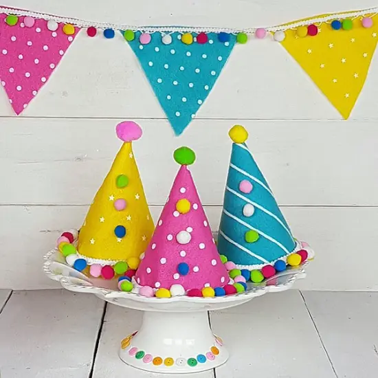 10 yards of Lorelli Pompom Fringe Trim 3/4" | 10 yard cut Black Multi {3}