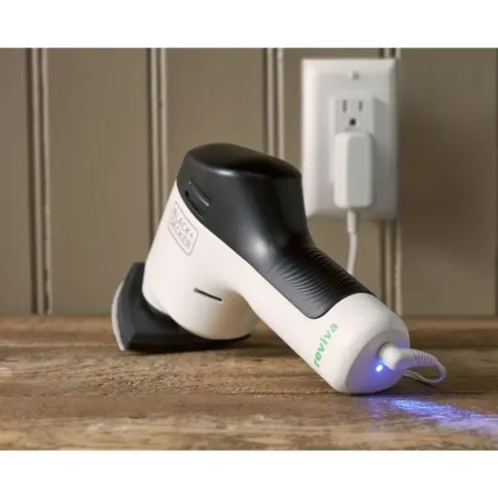 BLACK+DECKER Reviva 12V MAX* Cordless Detail Sander with Charger (REVCMS12C) {6}