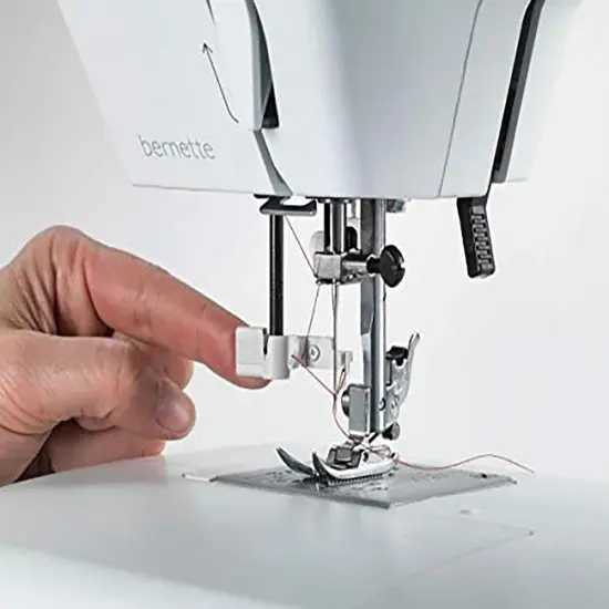 Bernette b05 Crafter Sewing Machine With $199 Bundle {3}