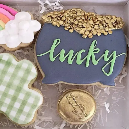 Ann Clark Witch's Halloween Cauldron Cookie Cutter / Pot of Gold 3 1/2" {4}