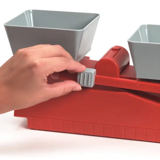 Precision School Balance with Weights {2}