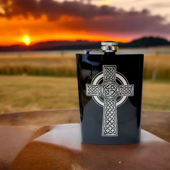 8oz BLACK Celtic Cross Flask {3}