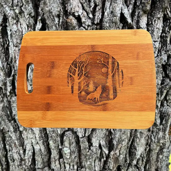 Winter Wolf Cutting Board 14''x9.5''x.5'' Bamboo {2}