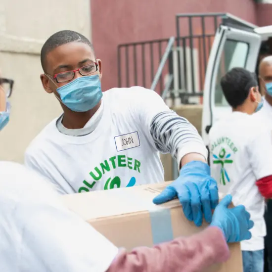 Avery Flexible Name Badges, 2-1/3" x 3-3/8", White with Blue Border, 400 per Pack, 2 Packs, 800 Removable Name Tag Stickers Total (01730) {2}