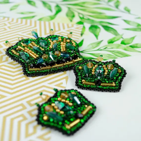 Bead Embroidery Decoration Kit- Symbol of the monarch {3}