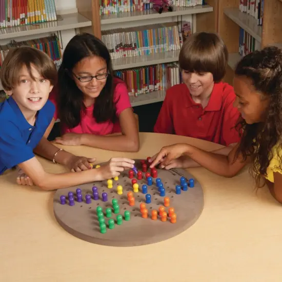 Super Chinese Checkers {4}