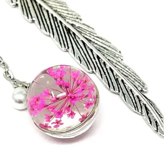 Wrapables Metal Leaf Bookmark with Charm for Book Lovers & Readers (Set of 2) Purple & Pink {2}