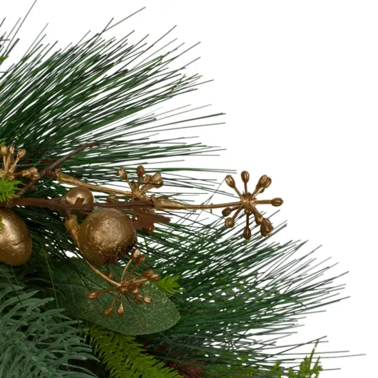 Northlight Leaves, Berry and Cedar Artificial Christmas Wreath - 20-Inch, Unlit Green {4}