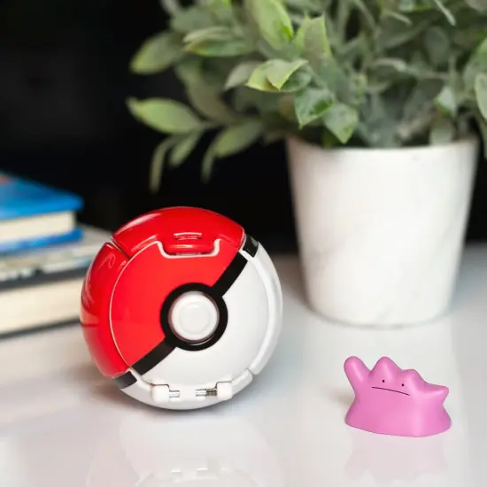 Pok&eacute;mon Throw 'N' Pop Pok&eacute; Ball & Ditto Set | Includes Ball & 2" Ditto Figure {6}