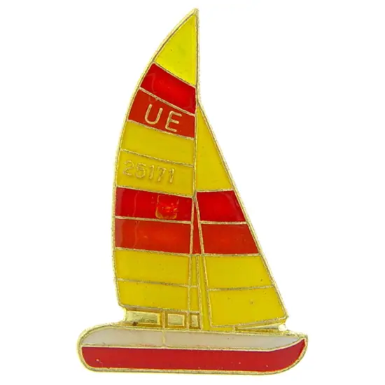 Sail Boat Pin 1" {1}