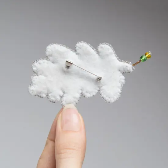 Beadwork kit for creating brooch Crystal Art Oak Leaf BP-334C {3}