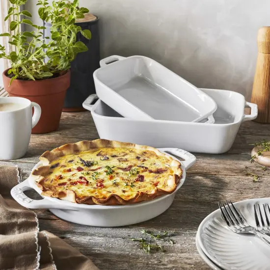 Ceramic 9-inch Pie Dish {2}