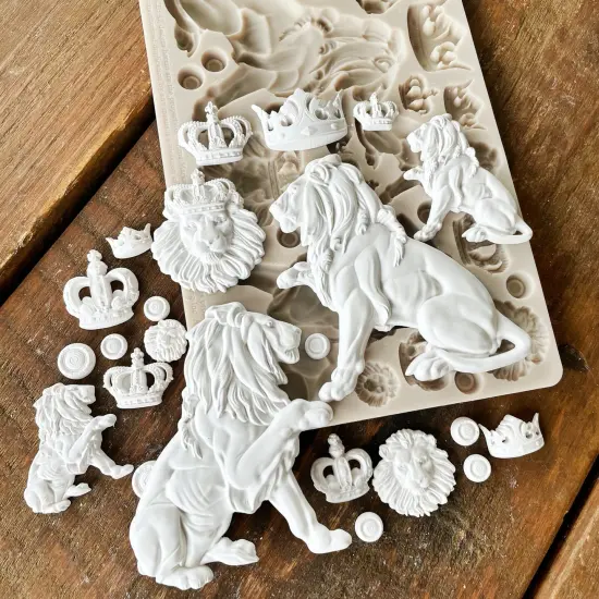 Finnabair Decor Moulds 5"X8"X8mm-Regal Lions {4}