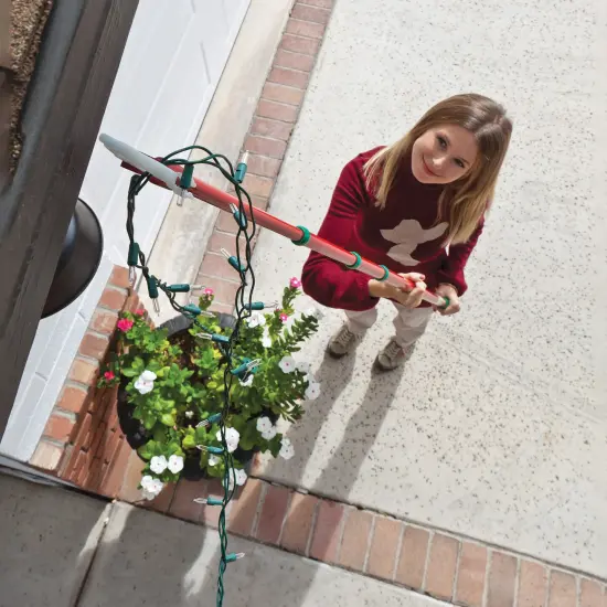 Simple Living Set of 25 Ladderless Gutter and Shingle Christmas Light Clips - 3.75" Clear {3}