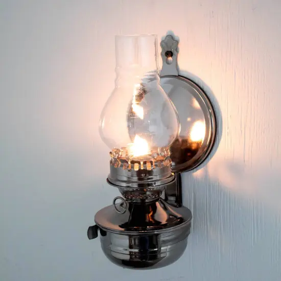 Lehman's Woodshed Wall Mount Oil Lamp, 20 Ounce Oil or Kerosene Fuel Lantern with Removable Reflector for Wall or Table, 3/4 Inch Wick, Indoor Use {5}