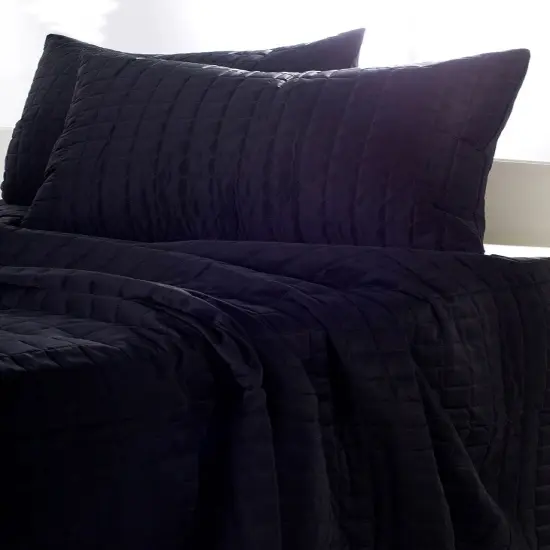 Rizzy Home Satinology Black Queen Size Quilt 86 Inches X 92' {1}