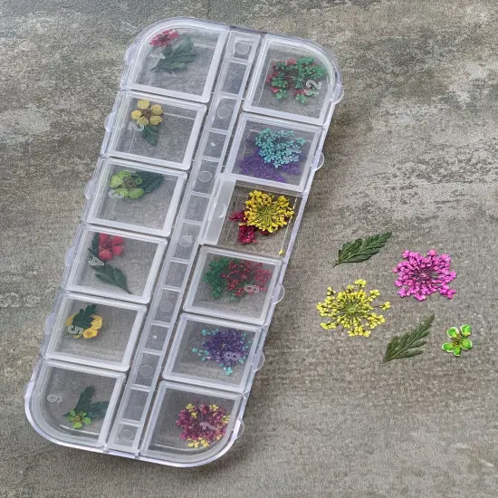 Jewelry Made By Me Resin Craft Mix-Ins Dried Flowers {2}