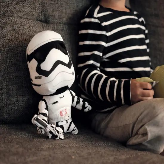 Star Wars 9" Talking Plush: Stormtrooper {6}