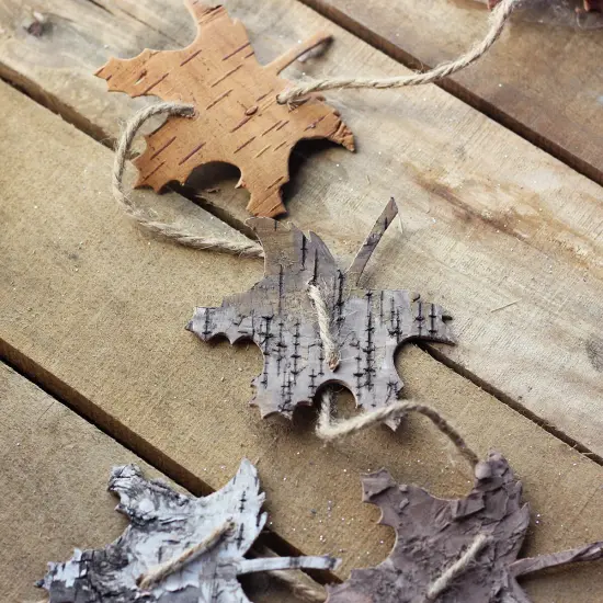 Gallerie II 5' Birch Bark Oak Leaf Artificial Fall Harvest Garland - Unlit Brown {3}
