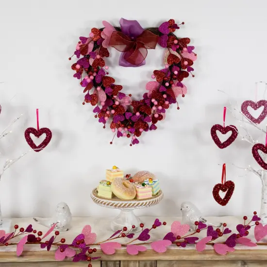 Northlight Glittered Hearts and Berries Valentine's Day Twig Wreath - 20" Pink {4}