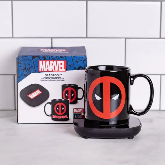 Uncanny Brands Marvel Deadpool Mug Warmer with Mug {5}