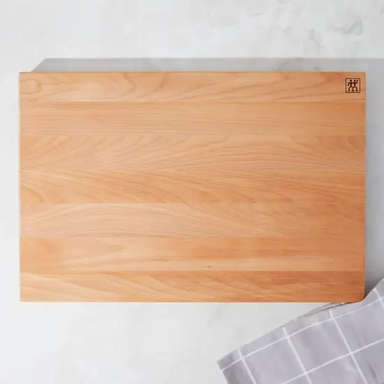 ZWILLING Natural Beechwood Cutting Board {3}