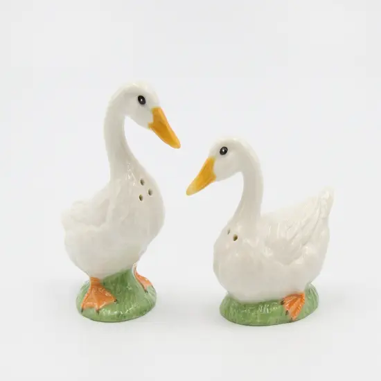Hand Painted Ceramic Duck Salt And Pepper Shakers, Home D&eacute;cor, Gift for Her, Gift for Mom, Kitchen D&eacute;cor, Farmhouse D&eacute;cor {3}