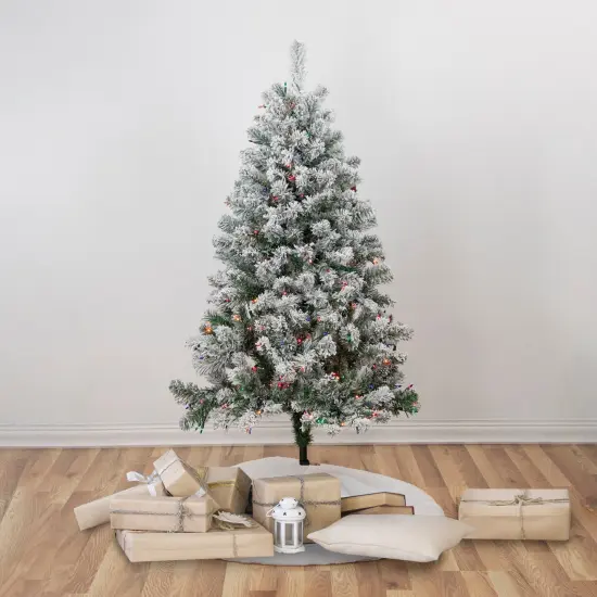 Northlight 4.5' Pre-Lit Flocked Madison Pine Artificial Christmas Tree, Multi Lights Green {3}