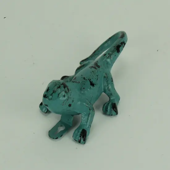 Distressed Green Metal Lizard Wall Hooks Set of 6 {4}