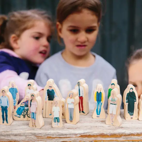 Learning Advantage Everyone's Family Wooden People - 26 Piece Set {7}