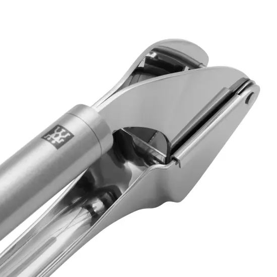 ZWILLING Pro Garlic Press {7}