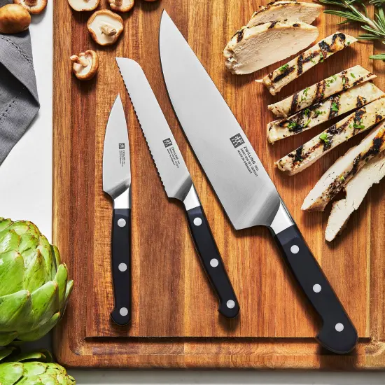 ZWILLING Pro 3-pc Starter Knife Set {3}