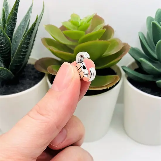 4, 20 or 50 Pieces: Southwestern Cattle Skull Spacer Charm Beads - Double Sided {4}