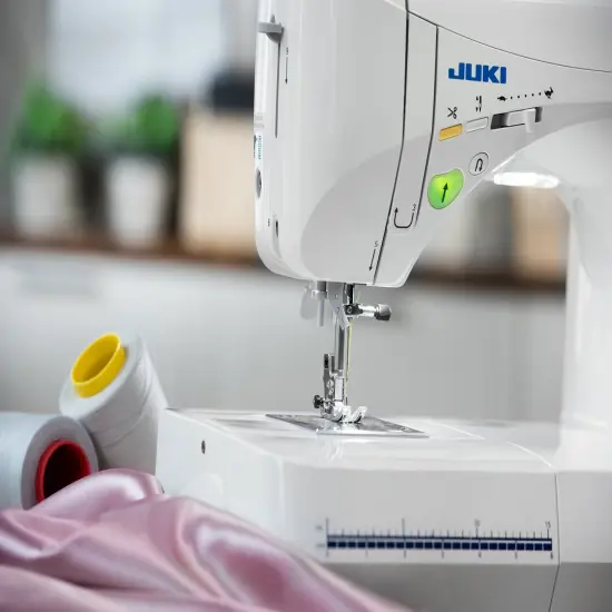 Juki HZL-F600 Computerized Sewing and Quilting Machine {4}