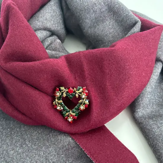 Wrapables Christmas Crystal Rhinestone Brooch Pin, Heart Wreath {6}