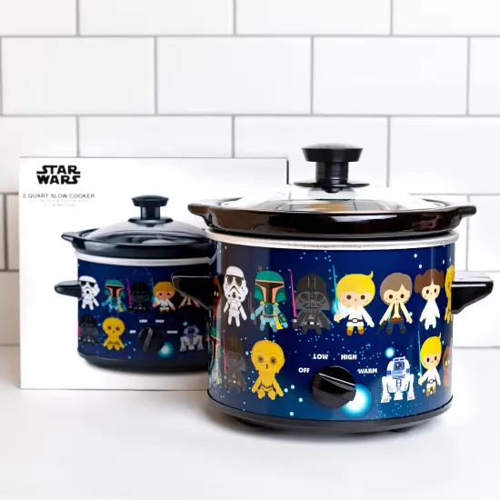 Uncanny Brands Star Wars 2QT Slow Cooker {5}