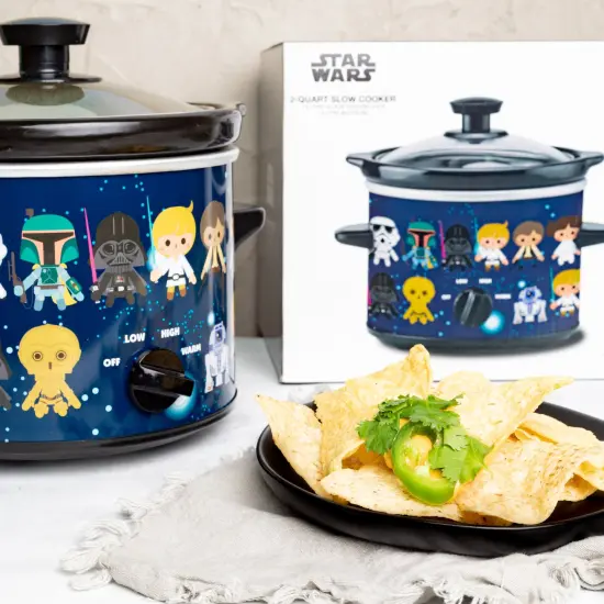 Uncanny Brands Star Wars 2QT Slow Cooker {4}