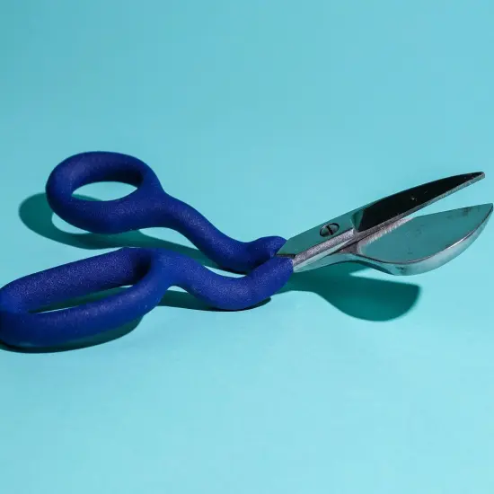 Duckbill scissors {1}