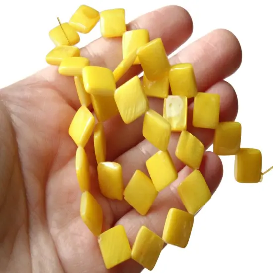 13mm Yellow Mother Of Pearl Diamond Dyed Seashell Beads {4}