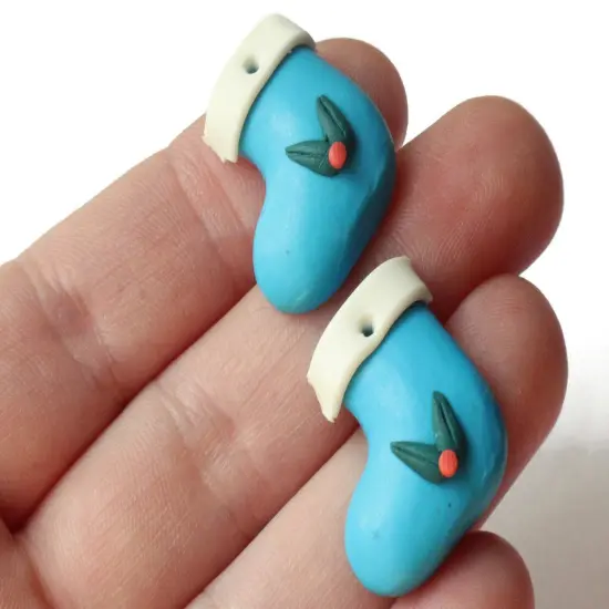 10 20mm Sky Blue Christmas Stocking Beads with Mistletoe Cute Holiday Charms {6}