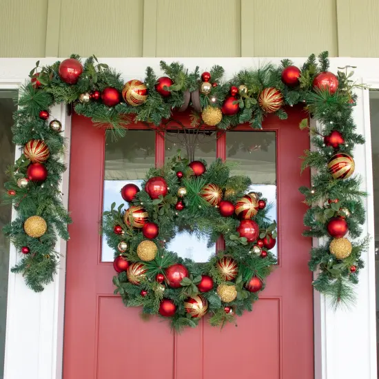 Lighted Christmas Wreath - Christmas Classic {4}