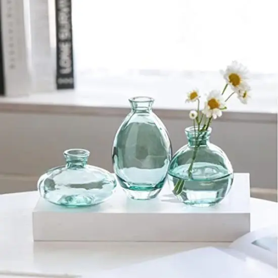 Set of 3 Mini Glass Vases- Green {2}