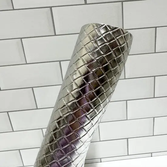 Silver Diamond Weave Vinyl {2}