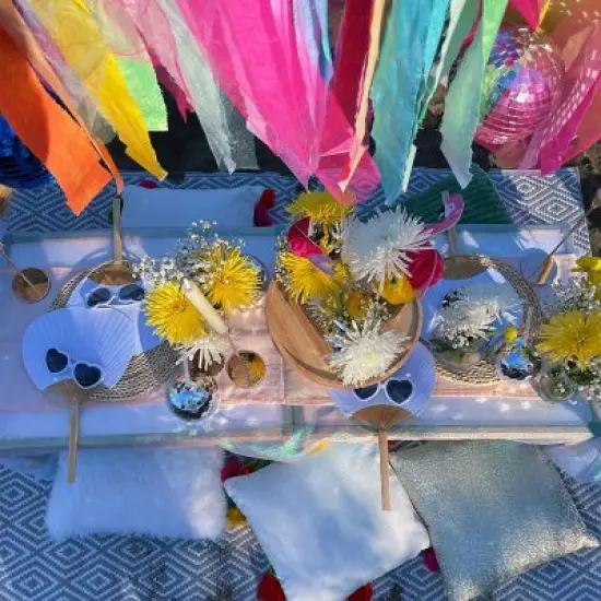 Adults White Heart-Shaped Sunglasses 12 Pieces {2}